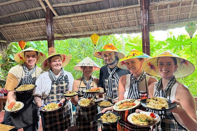 Cooking class Hoi An with local chef and fresh ingredients
